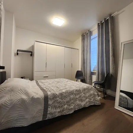 Seapark With Private Entrance And Parking * Liepaja